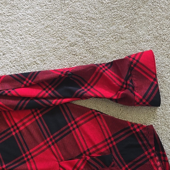 Red and Black Plaid Hooded Shirt - Picture 4 of 8